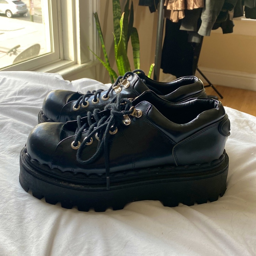 UNIF chunky shoe